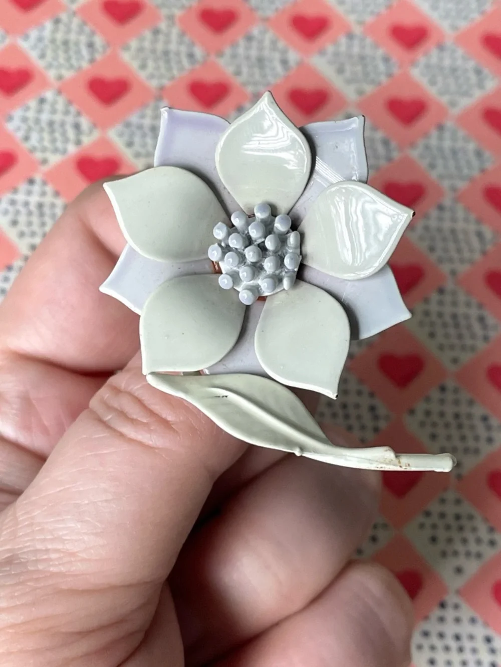 Unusual vintage enamel flower pin pop art flower power celadon